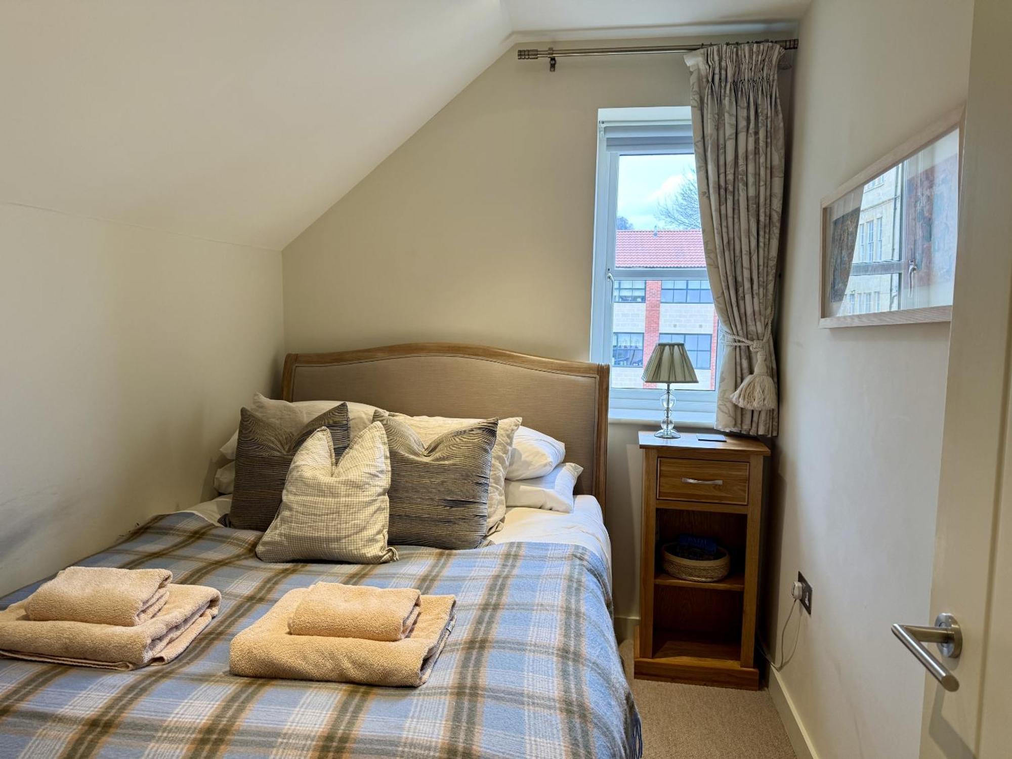 Walcot Yard With Parking, Bath Keys Apartman Kültér fotó